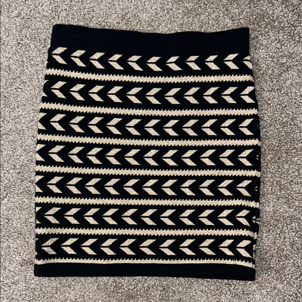 Black and Beige Patterned Skirt